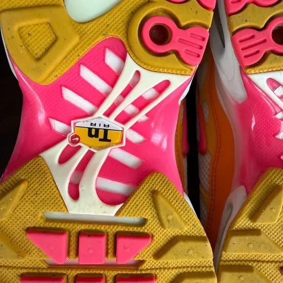 Size 7.5 -Nike Air Max Plus Hyper Pink Sail Orange Solar Flare DX2673-100 Women - Picture 12 of 13